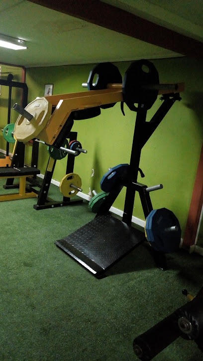 F U L L' TRAINING GYM CLUB